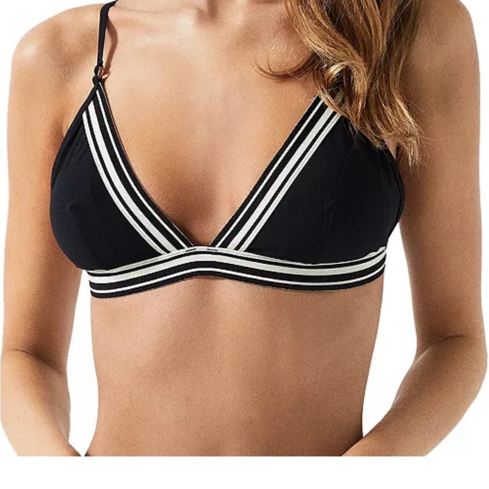REISS
Faith Triangle Bikini Top NWT